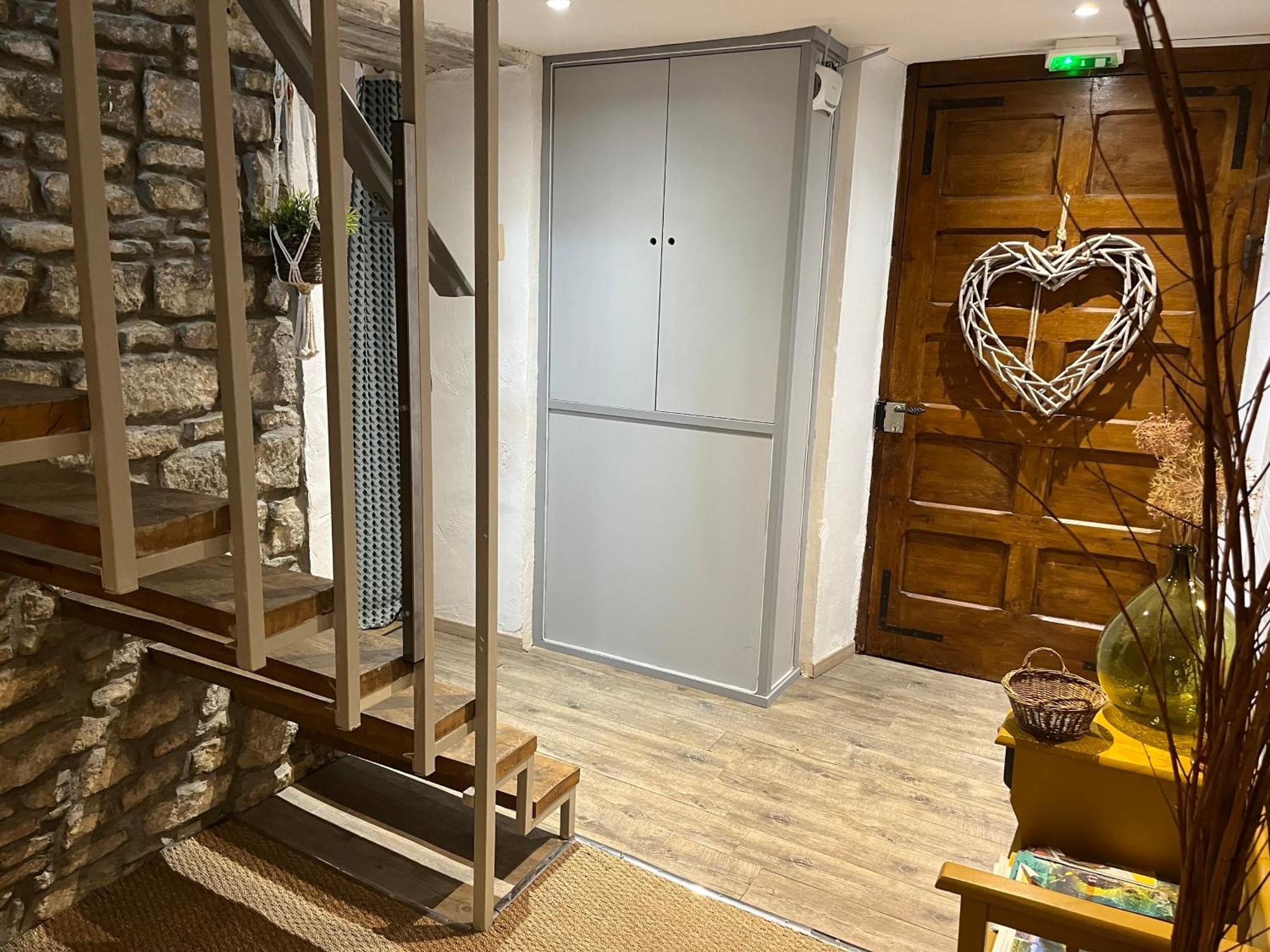 De Passage Chez Lili Bed & Breakfast โปลิญญี ภายนอก รูปภาพ