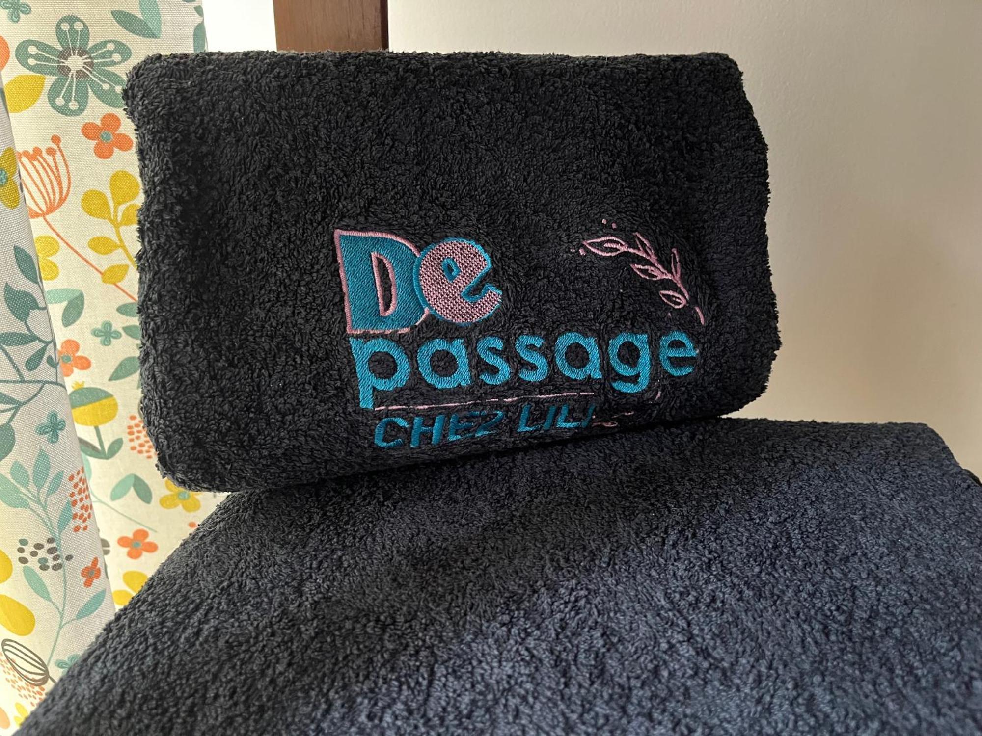 De Passage Chez Lili Bed & Breakfast โปลิญญี ภายนอก รูปภาพ